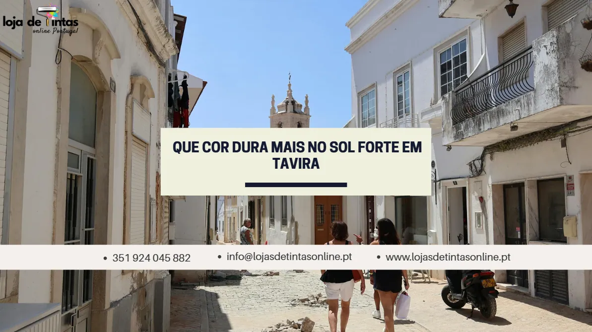Paleta de cores duradouras sob sol forte, ideal para casas em Tavira.